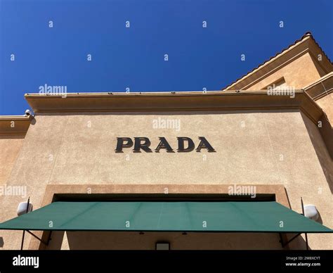 prada cabazon desert hills outlets.